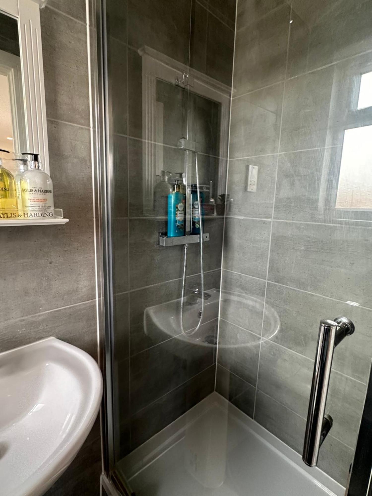 Wonderful Ensuite Room In Wimbledon Λονδίνο Εξωτερικό φωτογραφία